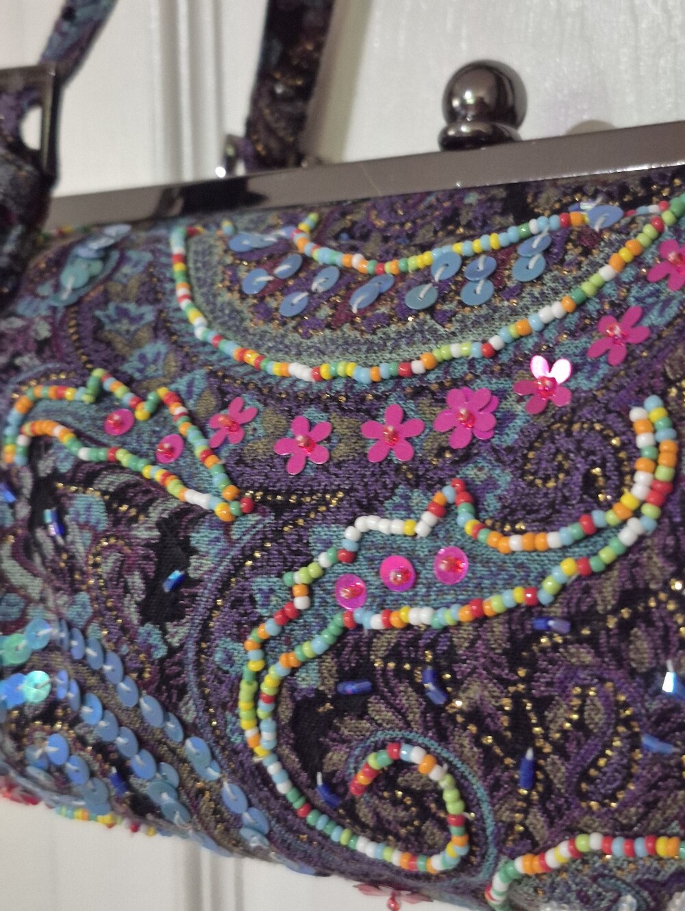 Paisley Purple Beaded And Sequined Kisslock Clasp Bag - Picture 7 of 13